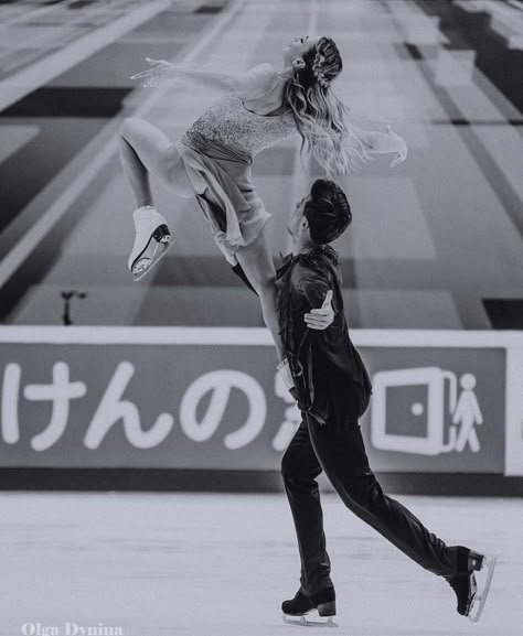 Первые чемпионы мира по фигурному катанию начала XX века